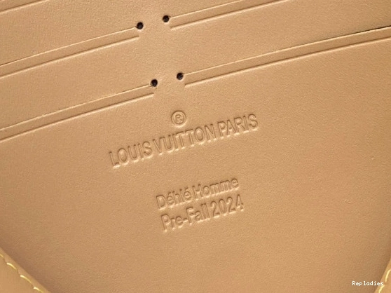 Repzbay VUITTON POCHETTE LOUIS VOYAGE-27*21*6CM 0825